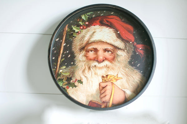 Vintage Style Santa Print